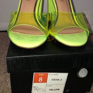 BRAND NEW/NEVER WORN Neon Yellow Clear Heel